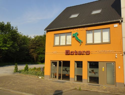                                         Café te huur in Genk, € 1.800
