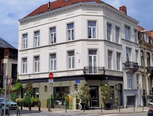                                         Bâtiment commercial à vendre à Uccle, € 1.490.000
