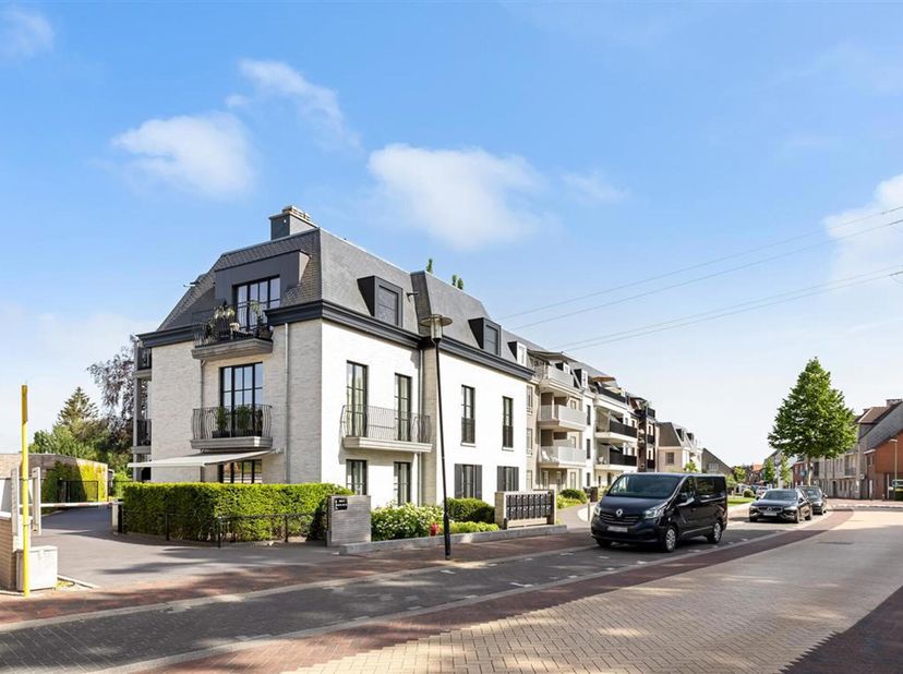 Garage à vendre
                    à 2350 Vosselaar