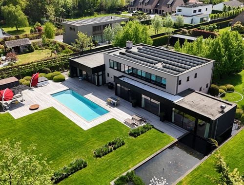                             Uitzonderlijke woning te koop in Moerkerke
