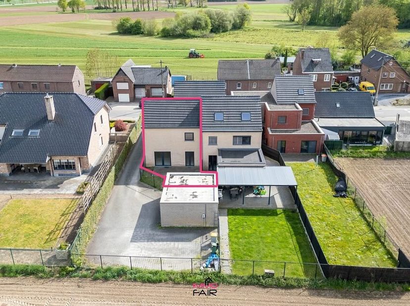 Energiezuinige én betaalbare gezinswoning in het geliefde Opgrimbie&lt;br /&gt;
Deze energiezuinige gezinswoning bevindt zich in een residentiële omgeving i