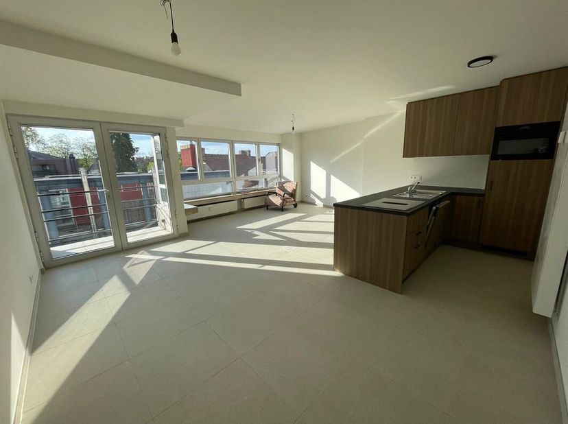 Bent u op zoek naar een op en top nieuw appartement aan de binnenzijde, maar is volledige nieuwbouw te duur of niet interessant naar rendement toe? Da