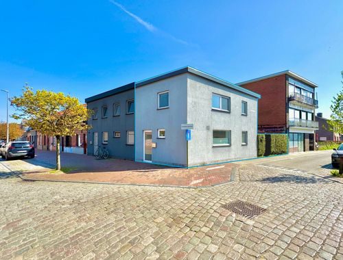                                         Maison à vendre à Waarschoot, € 289.000
