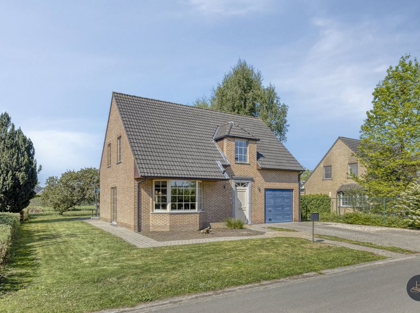 COMPROMIS IN OPMAAK !&lt;br /&gt;
Voor verdere info: 016 199 340 of jordi.broes@homixx.be!&lt;br /&gt;
Deze prachtig woning met 3 slaapkamers bevindt zich op een