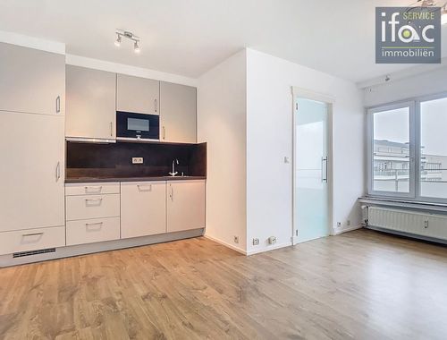                                         Studio te huur in Evere, € 735
