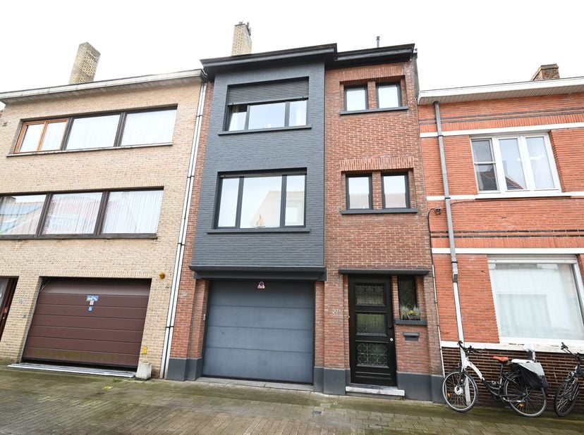 *****Dit pand wordt u aangeboden met een instelprijs.*****&lt;br /&gt;
Deze ENERGIEZUINIGE bel-etagewoning is gelegen op wandelafstand van het CENTRUM van S
