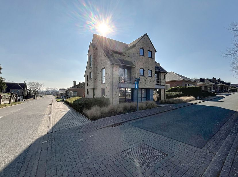 Appartement à louer
                    à 9500 Ophasselt