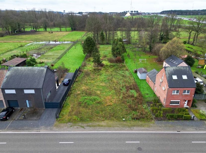 Terrain à vendre
                    à 3560 Lummen