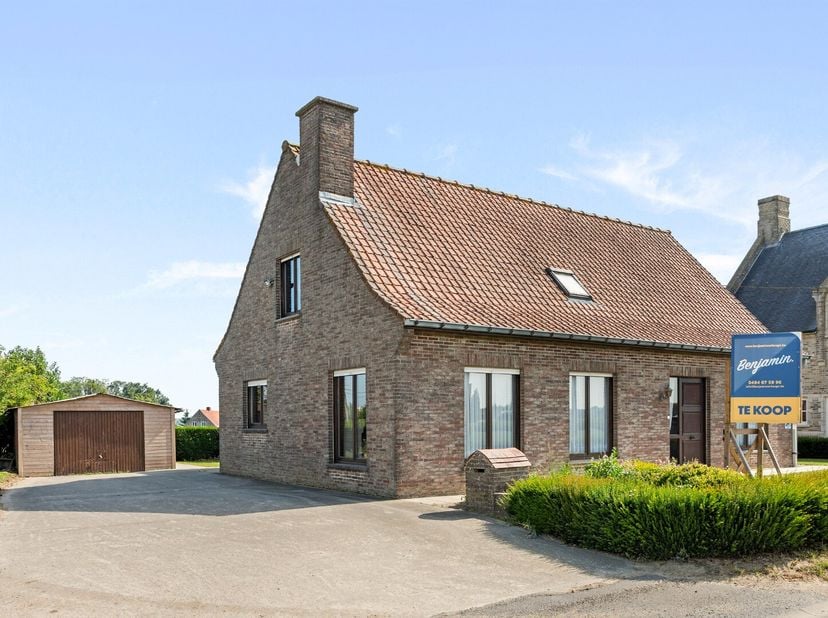 - Maison individuelle sur un grand terrain (867 m²)&lt;br /&gt;
- Situation calme et rurale avec une vue phénoménale : Schipstraat 42 à Passendale&lt;br /&gt;
- E