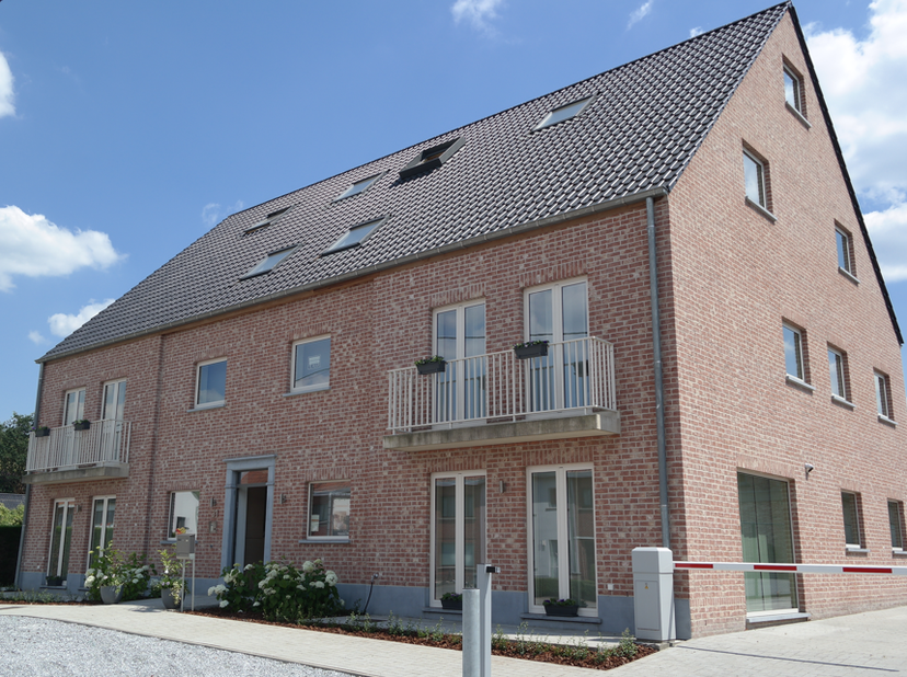 Appartement à louer
                    à 9170 Sint-Pauwels