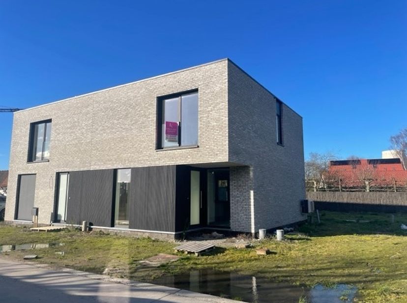 Huis te koop
                    in 9850 Merendree
