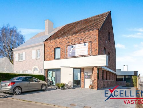                                         Bien commercial avec habitation à vendre à Wetteren, € 480.000
