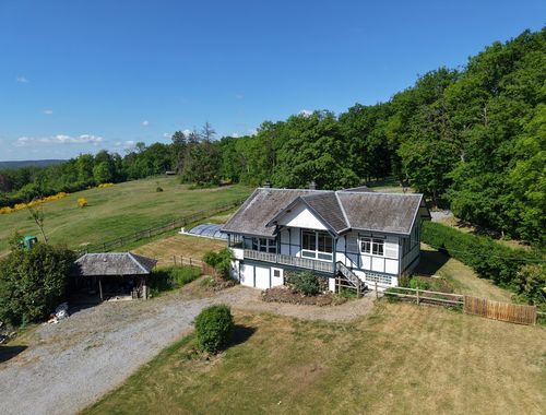                                         Maison à vendre à Baillonville, € 425.000
