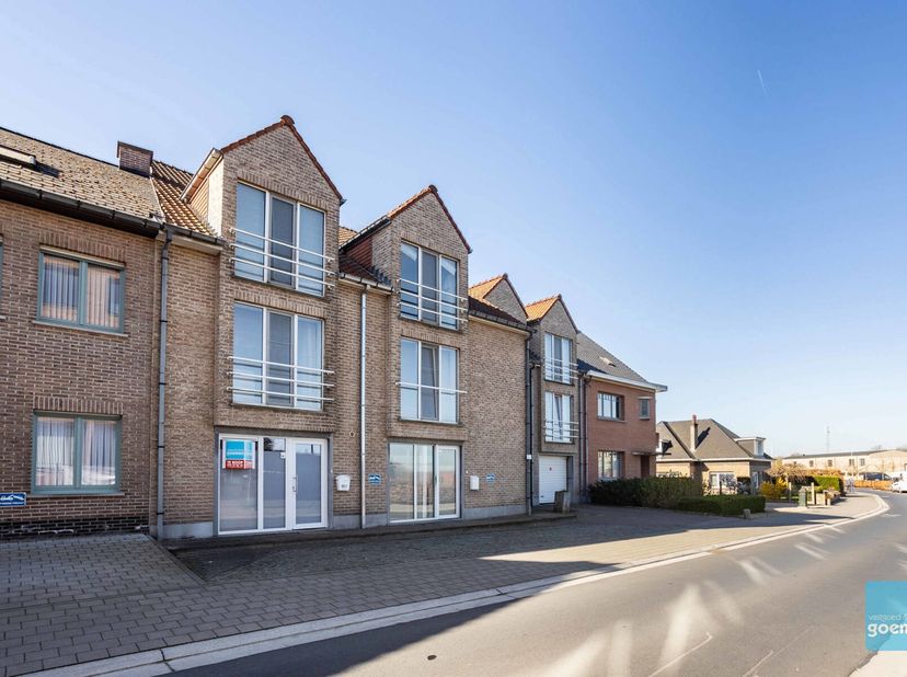 Gelijkvloers appartement in Lede - instapklaar&lt;br /&gt;
Indeling van het appartement als volgt: woonruimte, keuken met eetplaats, slaapkamer, badkamer me
