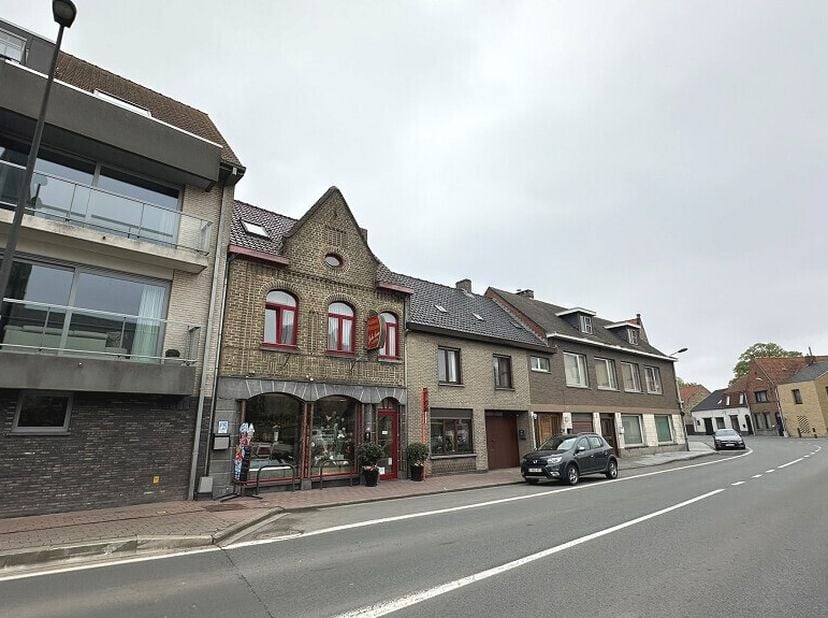 Bien professionnel à vendre
                    à 8610 Zarren