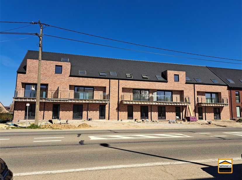 Appartement à louer
                    à 3870 Heers