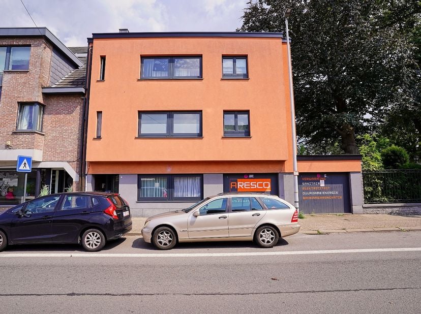 Appartement à louer
                    à 9200 Oudegem