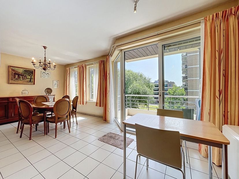WESTLAND - REF: 6835274 - MAGNIFIQUE APPARTEMENT TROIS CHAMBRES DE STANDING AVEC TERRASSE + EMPLACEMENT DE PARKING !!&lt;br /&gt;
Situé dans un des quartier