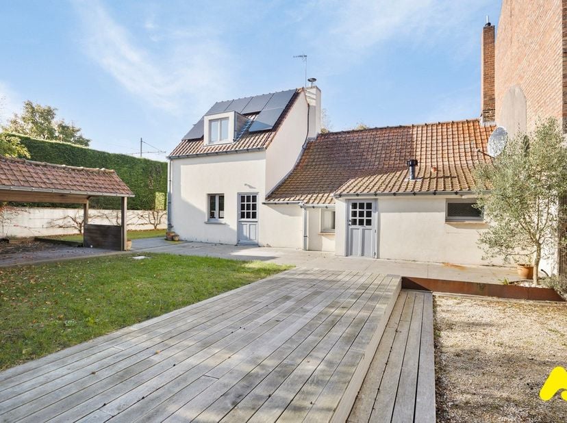 Uniek gerenoveerde visserswoning, op wandelafstand van het centrum, het strand en het Calmeynbos. &lt;br /&gt;
&lt;br /&gt;
De woning werd gerenoveerd in 2013 en