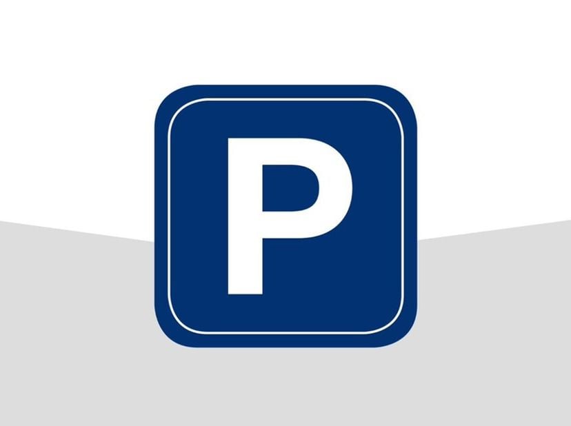Garage à vendre
                    à 9000 Gent