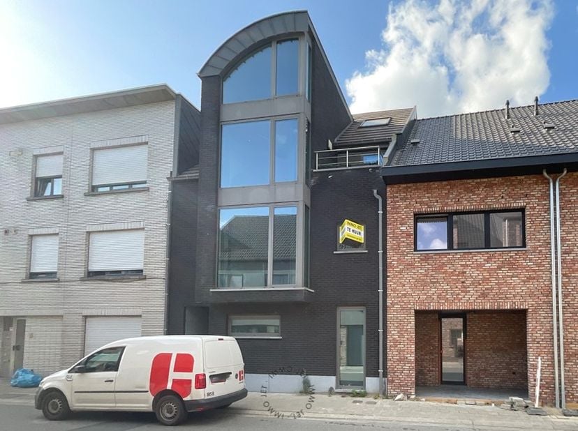 Appartement à louer
                    à 9120 Vrasene