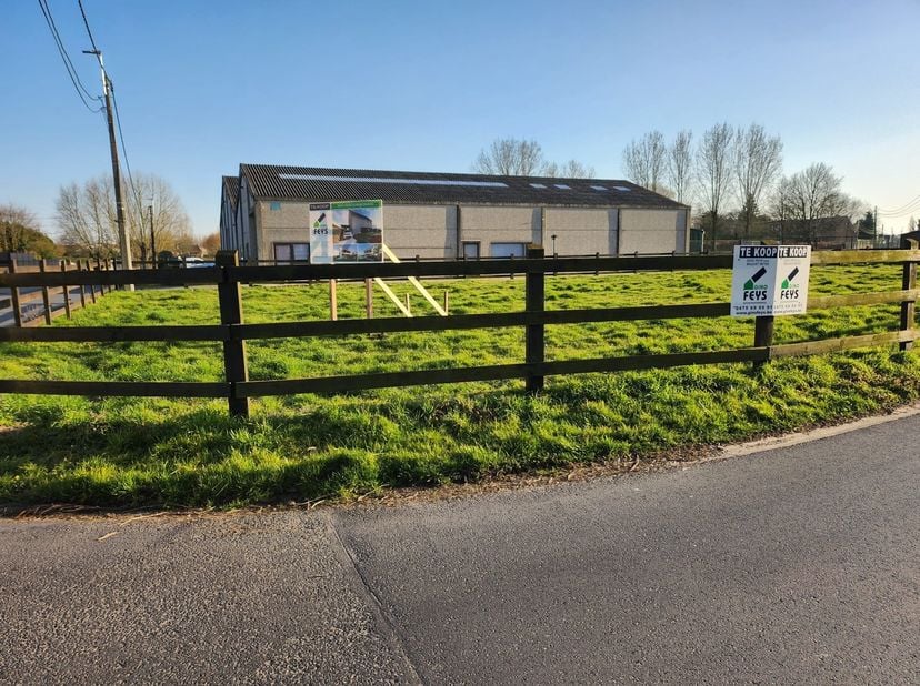 Terrain à vendre
                    à 8800 Roeselare
