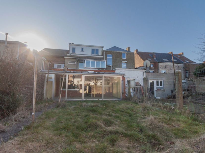 Bedrijfsvastgoed te koop
                    in 6032 Mont-sur-Marchienne