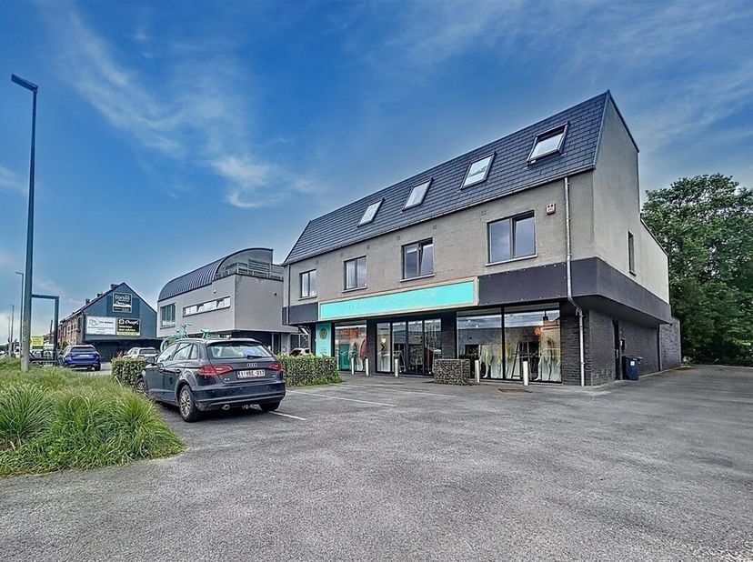 Bien professionnel à vendre
                    à 9170 Sint-Pauwels