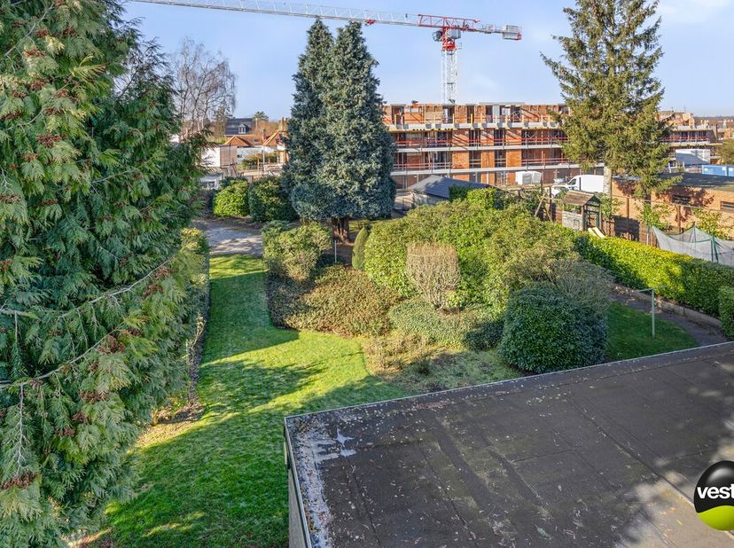 Deze projectgrond van 14a 36ca met woning in de Holstraat 25 (loopt door tot in Schuttershof) voor gemengde bebouwing of gebouwengroepen.&lt;br /&gt;
&lt;br /&gt;