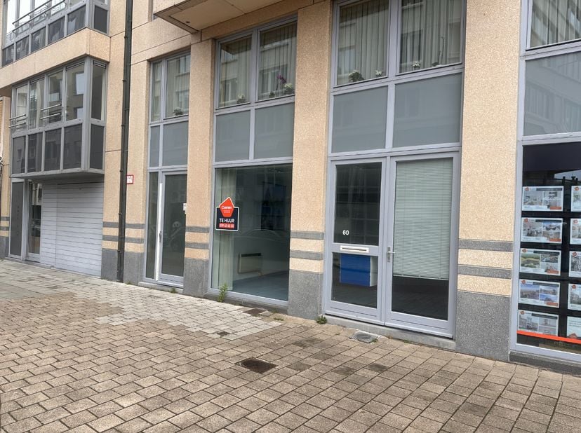 Bien professionnel à louer
                    à 8400 Oostende