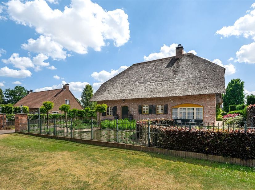 Huis te koop
                    in 2381 Weelde