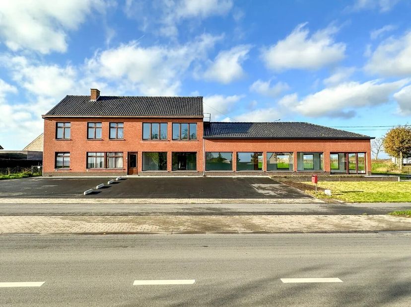 Bien professionnel à vendre
                    à 8610 Kortemark
