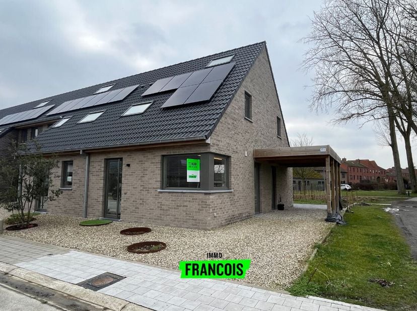 !! Les demandes de visite uniquement via le site web ou à brugge@immofrancois.be !!&lt;br /&gt;
Découvrez cette maison neuve prête à emménager, située dans