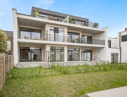                                         Appartement te koop in Sinaai-Waas, € 377.000

