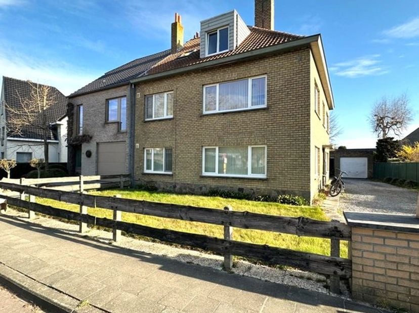 Appartement à vendre
                    à 8310 Assebroek