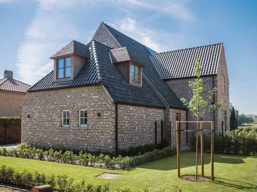 Onze bouwgrond voor het bouwen van een energiezuinige nieuwbouwwoning is gelegen in een rustige, landelijke omgeving.  Ideaal voor mensen die de drukt