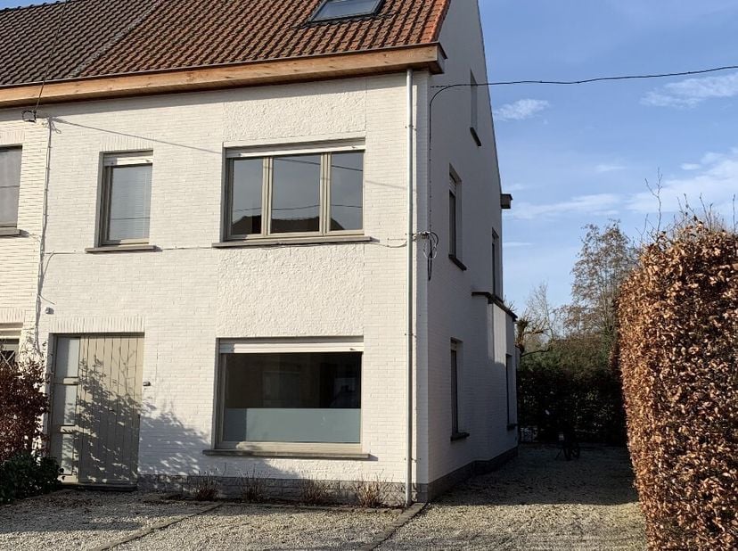 Maison à louer
                    à 9840 De Pinte