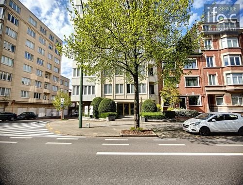                                         Appartement à louer à Woluwe-Saint-Lambert, € 1.125
