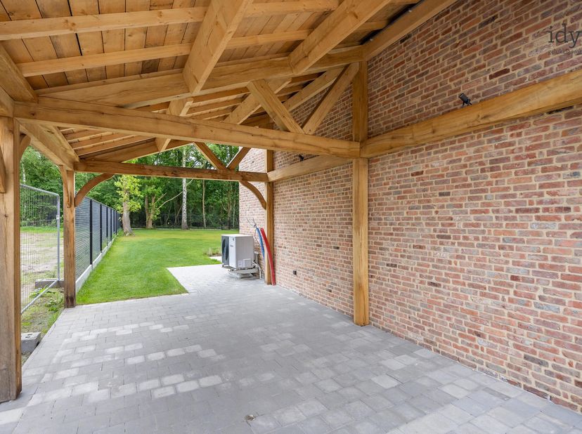 Instapklare nieuwbouwwoning met hoogwaardige afwerking en duurzame technieken&lt;br /&gt;
Ontdek deze recent gebouwde nieuwbouwwoning die tot in de puntjes