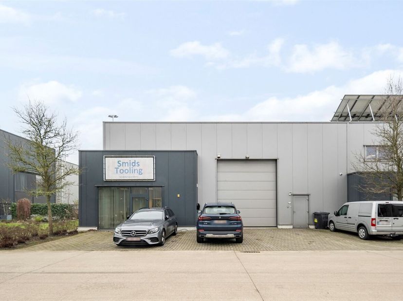 Bien professionnel à vendre
                    à 3920 Lommel