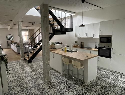                                         Loft à louer à Nerem, € 960
