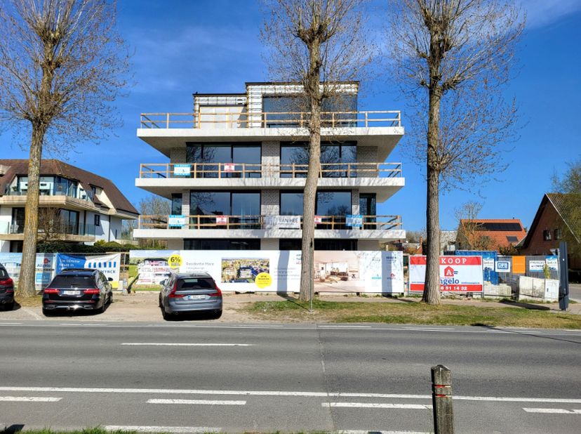 Appartement te koop
                    in 8670 Oostduinkerke