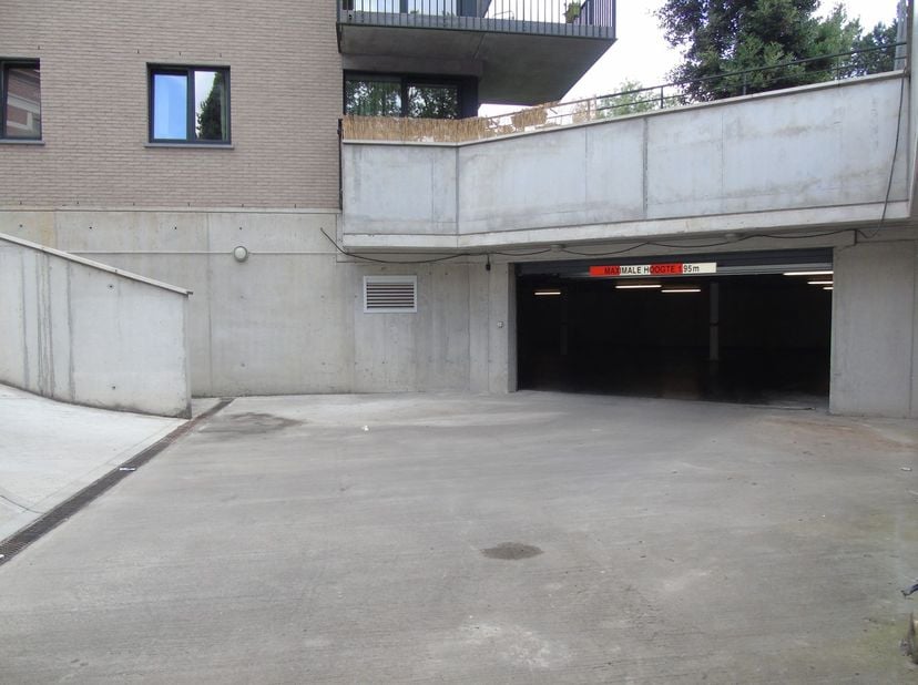 Garage à vendre
                    à 9041 Oostakker