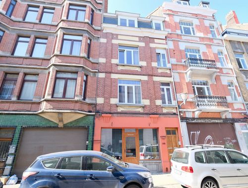                                         Appartement te koop in Koekelberg, € 149.000
