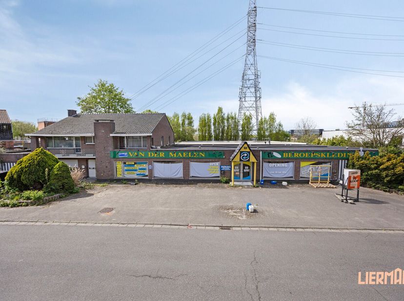 Terrain à vendre
                    à 9300 Aalst