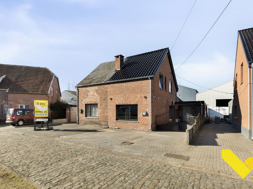 Maison à vendre
                    à 2400 Mol