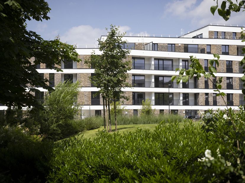 Appartement 2ch de 90,60m² + terrasse au rez-de-chaussée - PEB B Situé au sud de Namur, de lautre côté de la Meuse, Jambes est le parfait point de chu