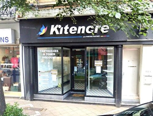                                         Commerce à louer à Etterbeek, € 1.800
