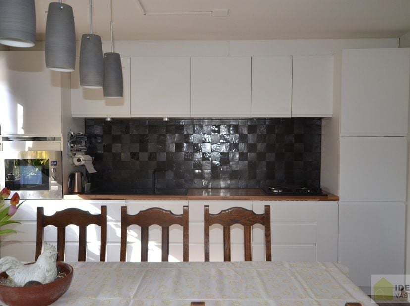 Bien professionnel à vendre
                    à 3920 Lommel