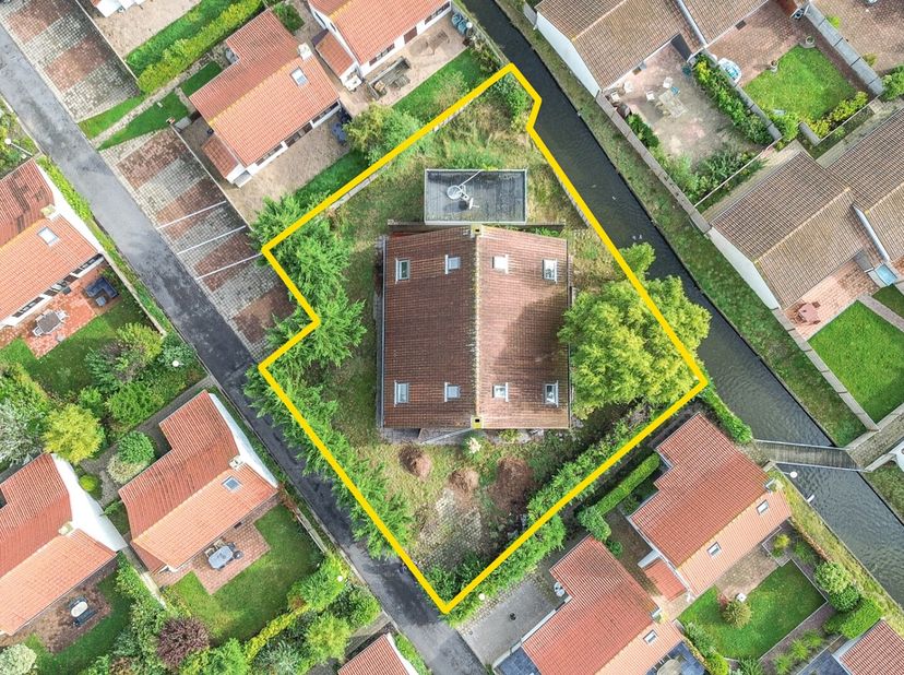 Bien professionnel à vendre
                    à 8420 Klemskerke